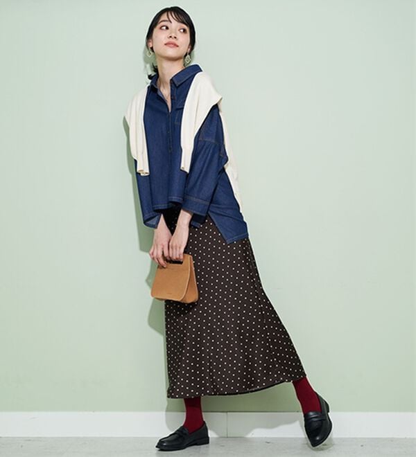 BELLUNA（ベルーナ）の「大人のゆるっと変形デニムシャツ（シャツ）」｜詳細画像