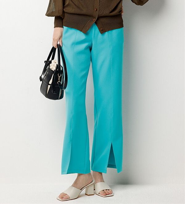 RANAN（ラナン）の「機能付センタースリットフレアーパンツ（フルレングスパンツ）」｜ファニーブルー