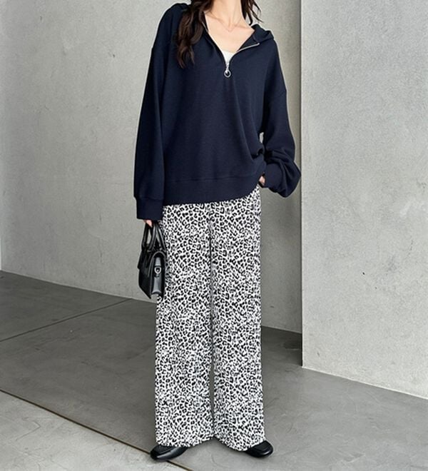 GeeRA（ジーラ）の「セルフカットセミワイドプリーツパンツ（フルレングスパンツ）」｜詳細画像