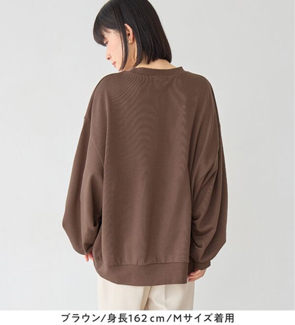 Viola e Viola（ヴィオラ エ ヴィオラ）の「袖ボリューム裏毛スウェットトップス（カットソー）」｜詳細画像