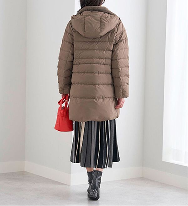 BELLUNA（ベルーナ）の「フレンチダウン使いロング丈デザインコート（ロングコート）」｜詳細画像