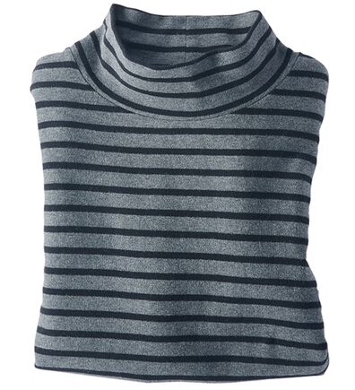 BELLUNA（ベルーナ）の「吸湿発熱ハイネックプルオーバー（カットソー）」