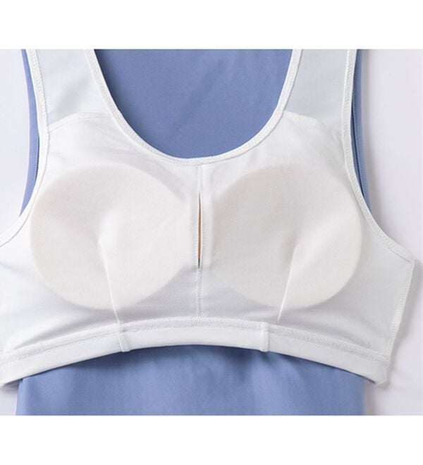 LAVIENNE（ラヴィエンヌ）の「【ＴＩＰＮＥＳＳ】カップ付フレアタンク（スポーツウェア）」｜詳細画像