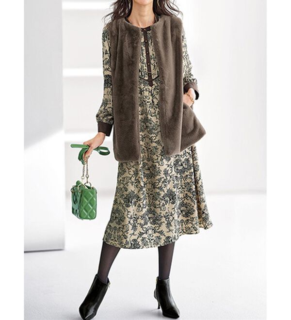 BELLUNA（ベルーナ）の「ホック付き！着映えるファーベスト（ベスト）」｜詳細画像