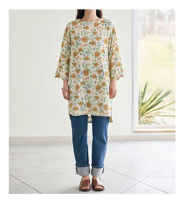 BELLUNA（ベルーナ）の「風が通り抜けるダブルガーゼプリントチュニック（チュニック）」｜詳細画像