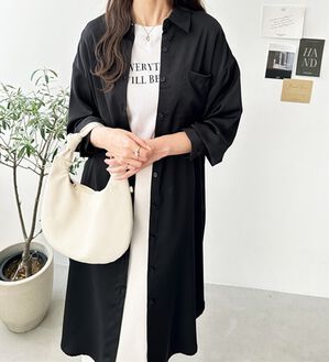 GeeRA（ジーラ）の「スリット入りロングシャツワンピース（シャツワンピース）」｜【きれいめ素材】ブラック