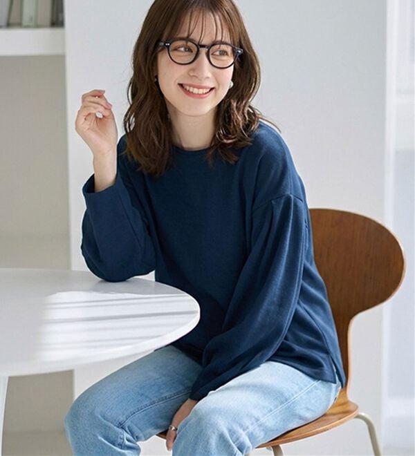 Viola e Viola（ヴィオラ エ ヴィオラ）の「【４つの機能付】楽キレイ袖タックブラウス（ブラウス）」｜詳細画像