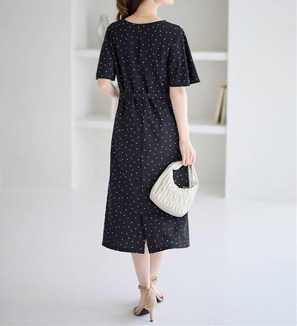 alotta（アロッタ）の「【4つの機能付】ひんやりフレア袖ベルト付ゆるワンピース（カットソーワンピース）」｜詳細画像