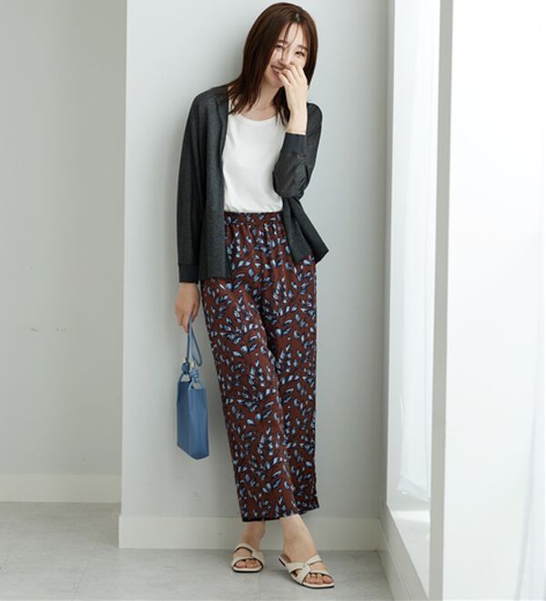 BELLUNA（ベルーナ）の「ラメ調ドルマンシアーカーディガン（ニットカーディガン）」｜詳細画像