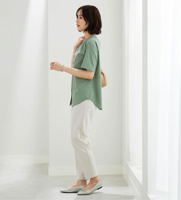 BELLUNA（ベルーナ）の「ギャザー使いバンドカラーブラウス（ブラウス）」｜詳細画像