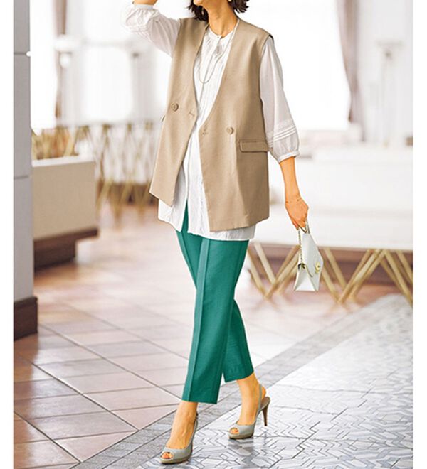 BELLUNA（ベルーナ）の「麻調素材ボタン使いジレ（ジレ）」｜詳細画像