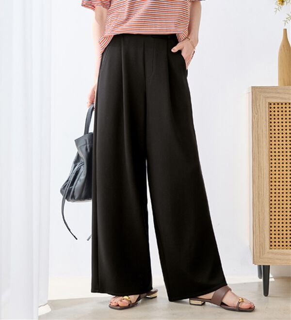 Viola e Viola（ヴィオラ エ ヴィオラ）の「ひんやり！なめらかダンボールワイドパンツ（ワイドパンツ・ガウチョ）」｜ブラック