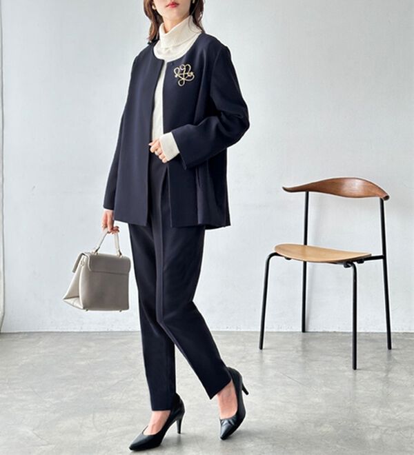 GeeRA（ジーラ）の「【２点セット】フレアーラインジャケットセットアップスーツ（パンツスーツ）」｜詳細画像