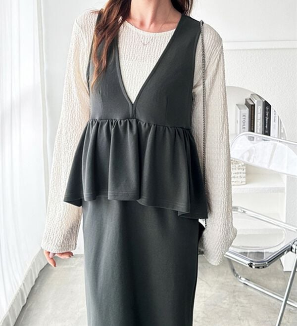 GeeRA（ジーラ）の「楽ちん！ペプラムジャンパースカート（ジャンパースカート）」｜詳細画像