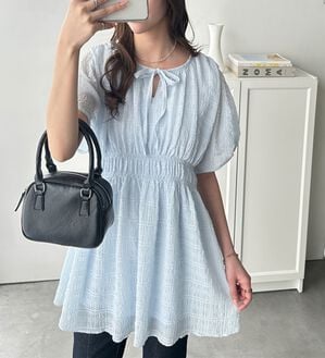 GeeRA（ジーラ）の「前後２ＷＡＹシャーリングチュニック（ブラウス）」｜ブルー