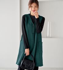 BELLUNA（ベルーナ）の「【フリル衿リブプルオーバー付】ジップ使いジャンパースカート（ジャンパースカート）」