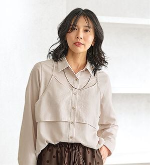 BELLUNA（ベルーナ）の「ビンテージ調素材レイヤード風チュニック（シャツ）」｜トープ