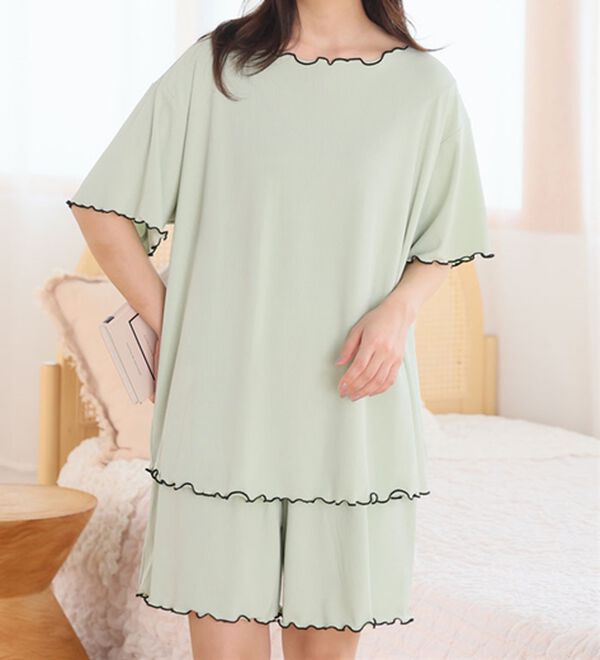 A HAPPY MARILYN（アハッピーマリリン）の「【Ｌ～８Ｌ】タイプが選べる！さらっとろルームウェアセット（パジャマ・ルームウェア）」｜ミント