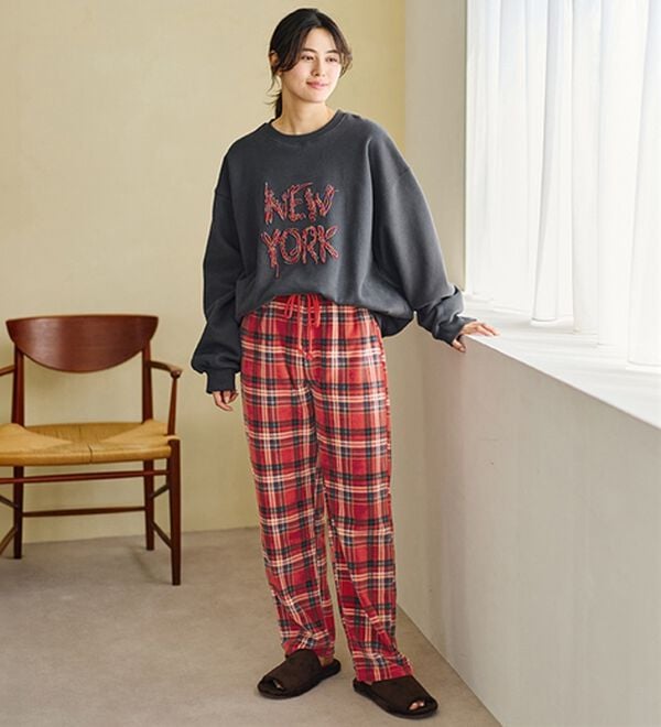 LAVIENNE（ラヴィエンヌ）の「肌側綿１００％あったかフリースボトム（その他パンツ）」｜詳細画像
