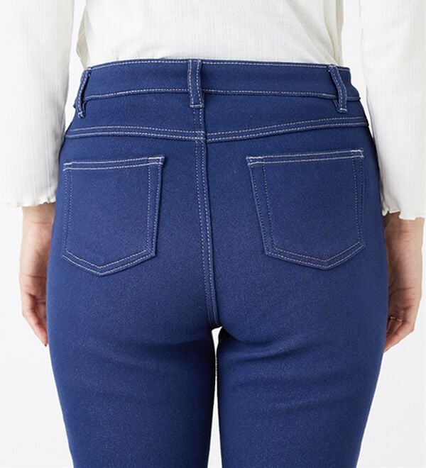 BELLUNA（ベルーナ）の「裏ベロアストレッチデニムパンツ（フルレングスパンツ）」｜詳細画像