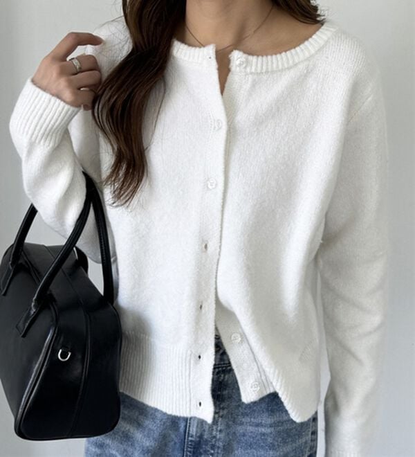 GeeRA（ジーラ）の「ニットクルーネックカーディガン（ニットカーディガン）」｜詳細画像