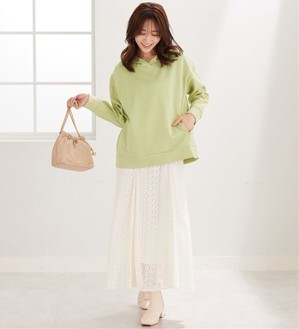 BELLUNA（ベルーナ）の「とろみ素材フードデザインパーカー（パーカー）」｜詳細画像