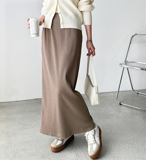 GeeRA（ジーラ）の「【着回し力◎】楽ちんすっきり見え！リブロングスカート（ロングスカート）」｜詳細画像