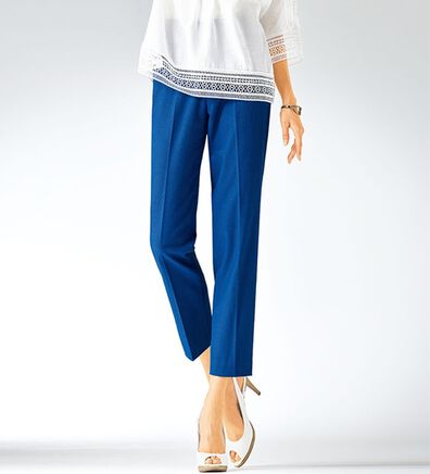 BELLUNA（ベルーナ）の「＜ＳＯＬＯＴＥＸ（Ｒ）＞美脚見えテーパードパンツ（テーパードパンツ）」