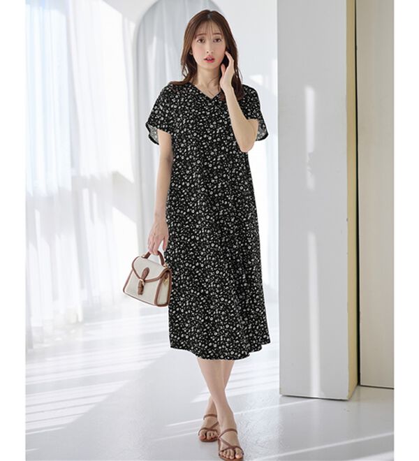 alotta（アロッタ）の「【４つの機能付】ひんやりフロントタックＶネックゆるワンピース（カットソーワンピース）」｜詳細画像