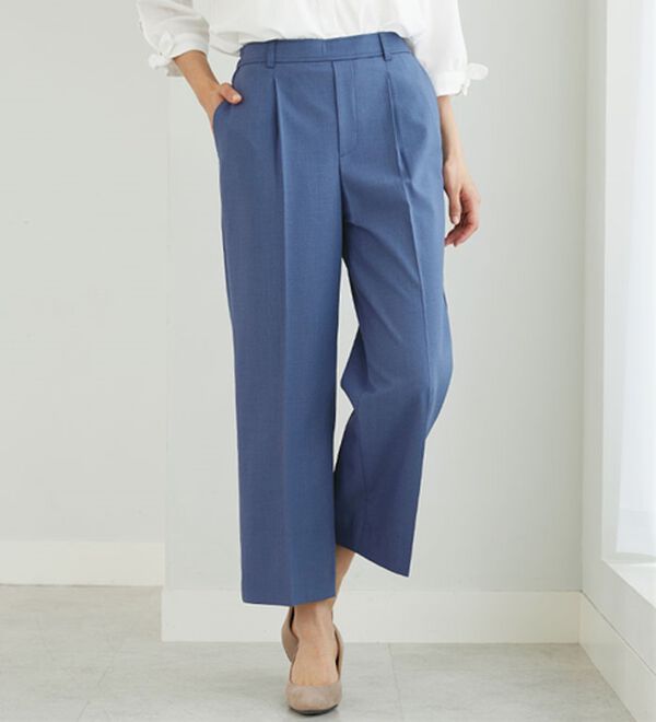BELLUNA（ベルーナ）の「サラリ美脚見え！タック使いワイドパンツ（ワイドパンツ・ガウチョ）」｜ブルー