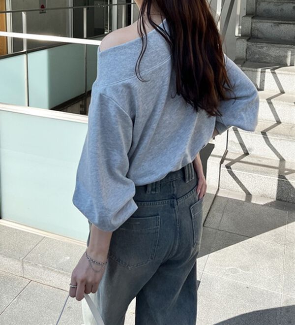 GeeRA（ジーラ）の「ラメオフショルスウェット（カットソー）」｜詳細画像