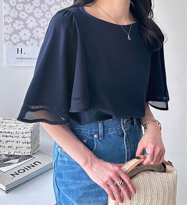 GeeRA（ジーラ）の「シアー切替フレアー袖Ｔブラウス（ブラウス）」｜詳細画像