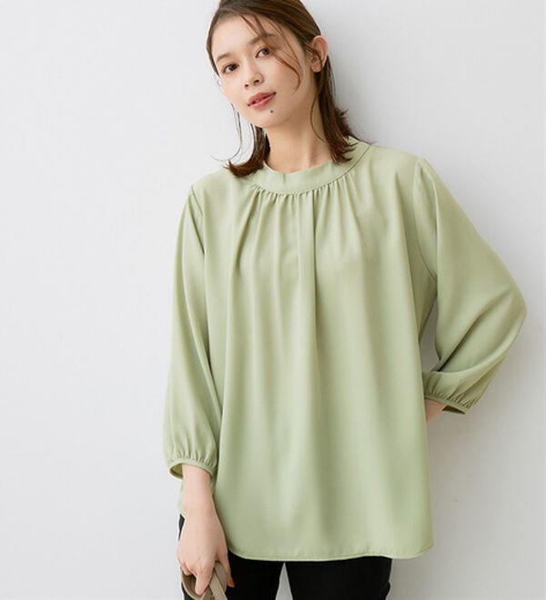 Viola e Viola（ヴィオラ エ ヴィオラ）の「【多機能付】ふんわり袖プチハイギャザーブラウス（ブラウス）」｜ミントグリーン