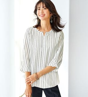 BELLUNA（ベルーナ）の「ひんやり機能付！袖タックキーネックブラウス（ブラウス）」｜詳細画像