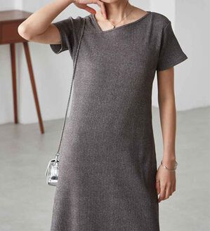 RANAN（ラナン）の「アシメネックハーフスリーブリブワンピース（その他ワンピース）」｜チャコール