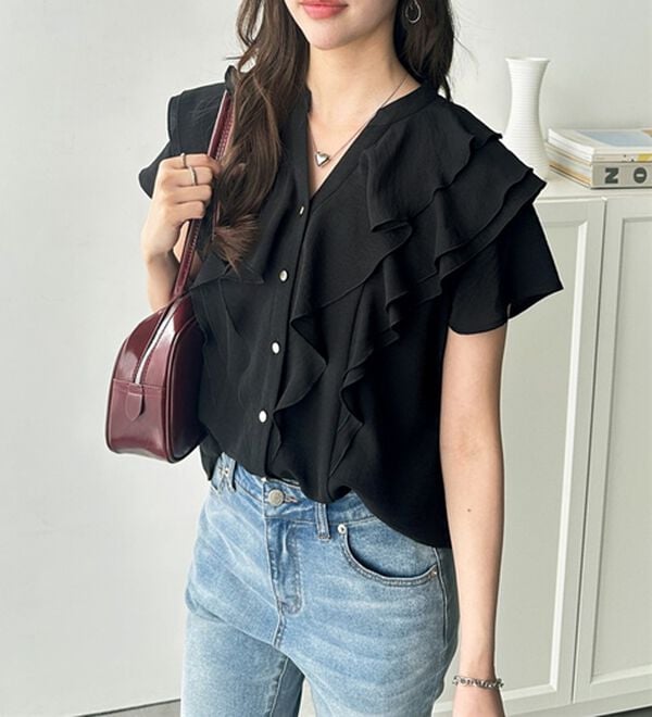 GeeRA（ジーラ）の「ラッフルフリルハーフスリーブブラウス（ブラウス）」｜詳細画像