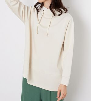 BELLUNA（ベルーナ）の「ワイドネック切替デザインプルオーバー（カットソー）」｜アイボリー