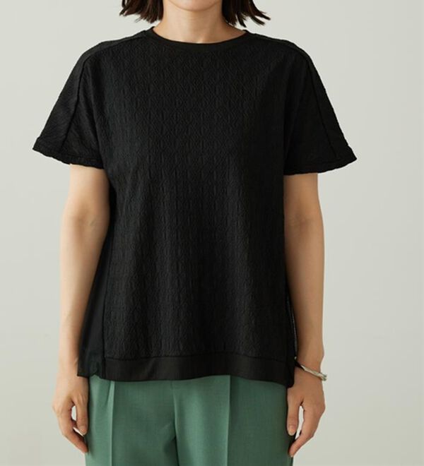 BELLUNA（ベルーナ）の「ジャカード素材チュール重ねプルオーバー（カットソー）」｜詳細画像