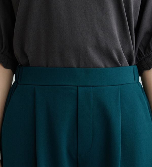 BELLUNA（ベルーナ）の「ポンチ素材タック使いワイドパンツ（ワイドパンツ・ガウチョ）」｜詳細画像