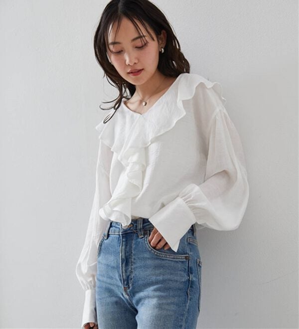RANAN（ラナン）の「ラッフルフリルオーバーブラウス（ブラウス）」｜詳細画像