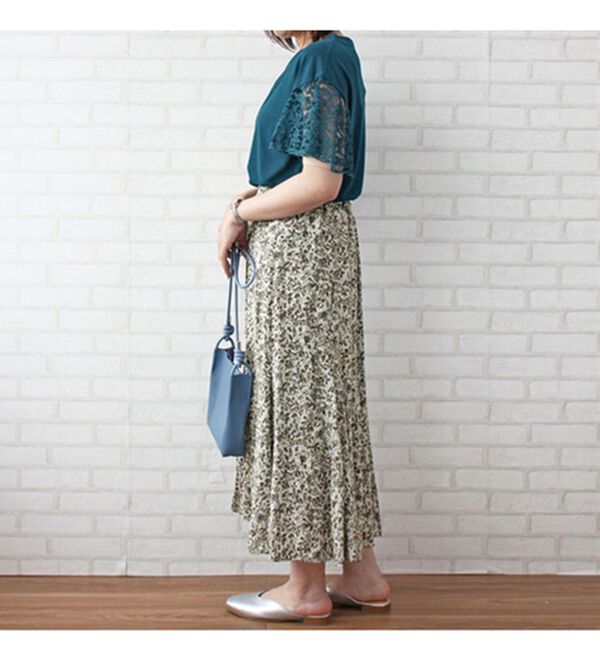 BELLUNA（ベルーナ）の「裾切替デザインフレアースカート（ひざ丈スカート）」｜詳細画像