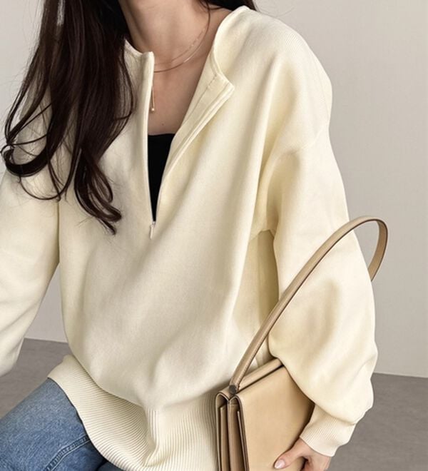 GeeRA（ジーラ）の「ハーフジップニットプルオーバー（ニット・セーター）」｜詳細画像