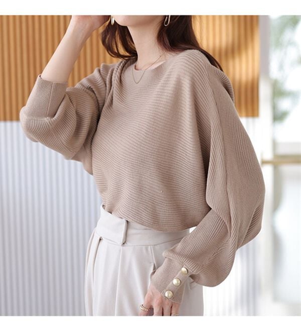 GeeRA（ジーラ）の「【長袖】袖ボタン付ドルマンニットトップス（ニット・セーター）」｜詳細画像