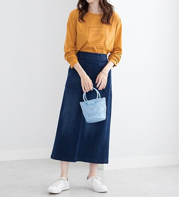 BELLUNA（ベルーナ）の「着回し上手に！きれい見え綿１００％素材ロゴプルオーバー（カットソー）」｜詳細画像