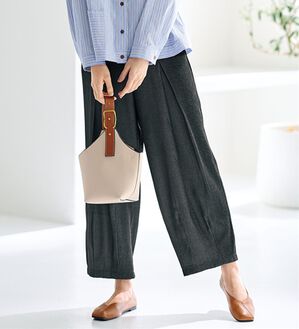 BELLUNA（ベルーナ）の「ころんと可愛く体型カバーコクーンパンツ（ワイドパンツ・ガウチョ）」｜チャコール