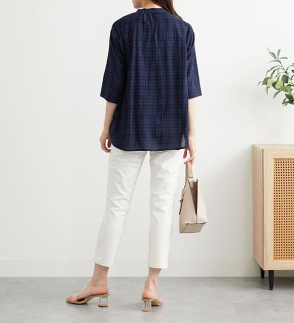 BELLUNA（ベルーナ）の「ふんわりシャドーチェック素材シャツ（シャツ）」｜詳細画像