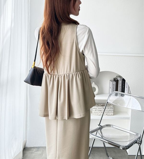 GeeRA（ジーラ）の「楽ちん！ペプラムジャンパースカート（ジャンパースカート）」｜詳細画像