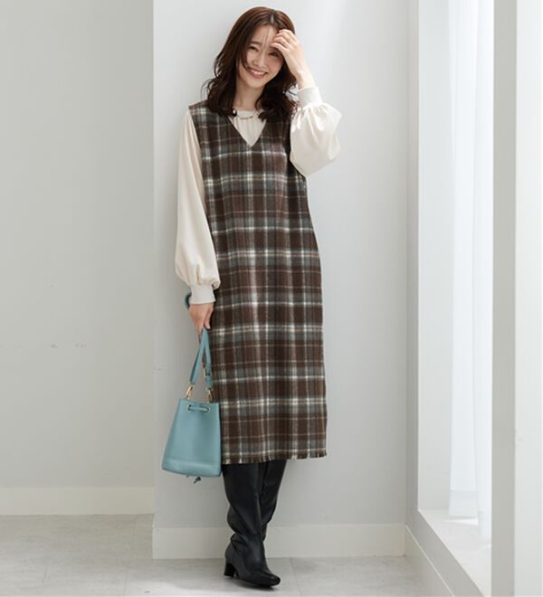 BELLUNA（ベルーナ）の「ポケット付！ふんわり起毛素材ジャンパースカート（ジャンパースカート）」｜詳細画像