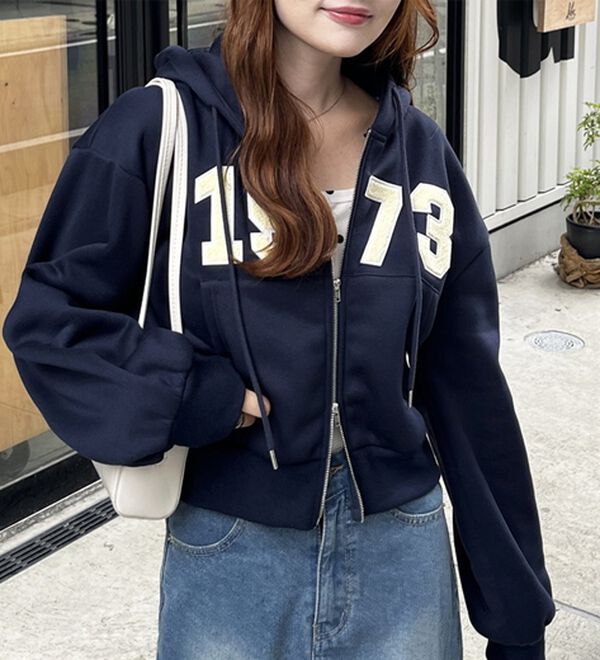 GeeRA（ジーラ）の「ロゴスウェットパーカー（パーカー）」｜詳細画像