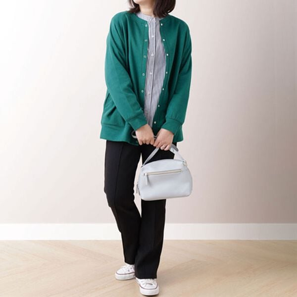 BELLUNA（ベルーナ）の「ボタンデザインクルーネックカーディガン（ニットカーディガン）」｜詳細画像